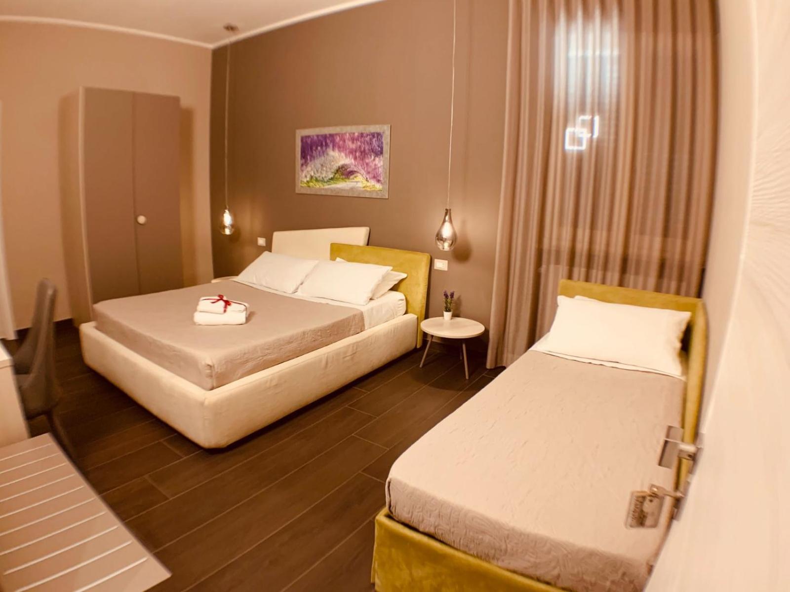 Bhagya Hotel Gallipoli Exterior photo